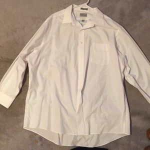 Men’s white dress shirt